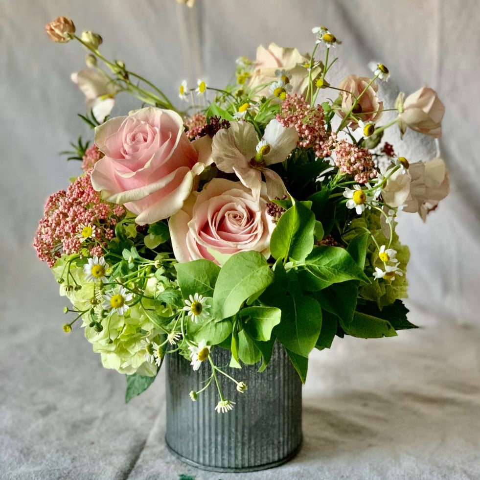 Subscription Flowers Newport Beach – French Buckets